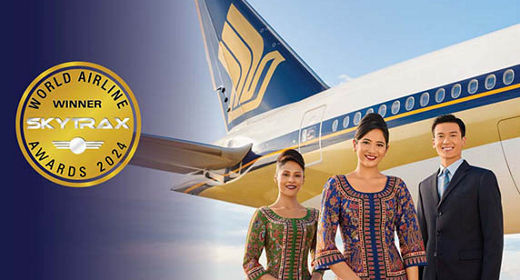 Singapore Airlines Cabin Crew mit Skytrax Signage