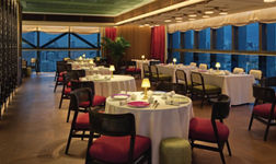 5 ON 25 - Andaz Singapore