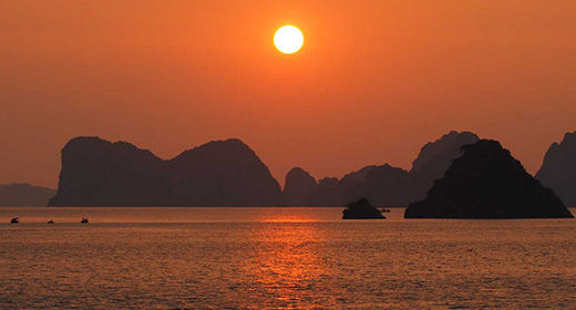 Halong Bucht Sonnenuntergang