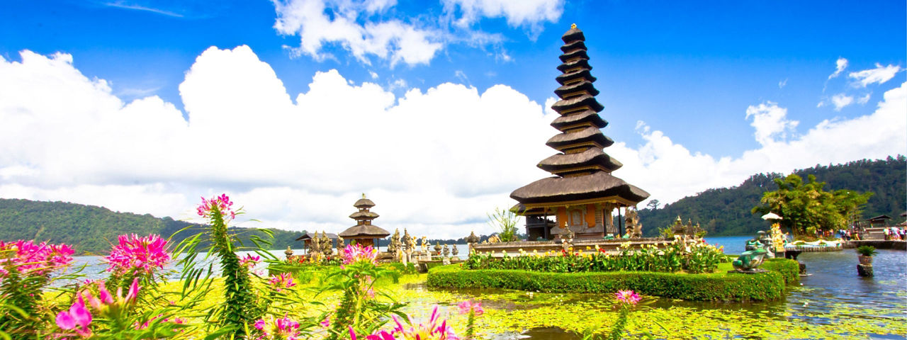 Embark on a seamless journey with Singapore Airlines