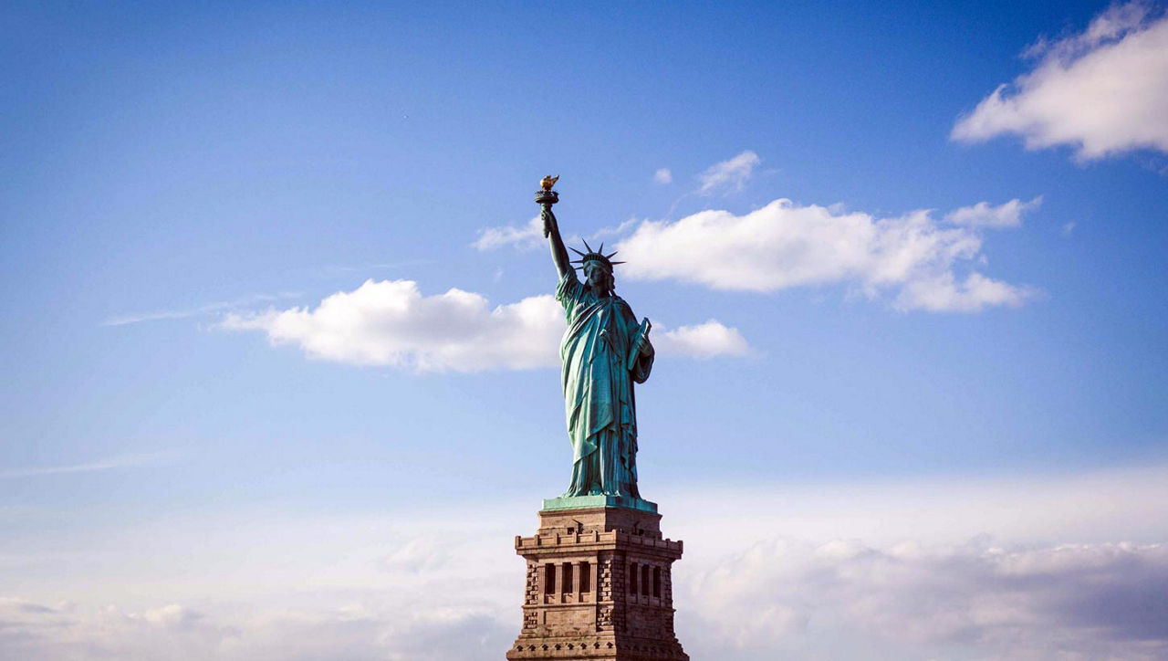 lady-liberty-1468x820-ferdinand-stohr.jpg