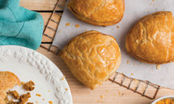 Polar Puffs & Cakes