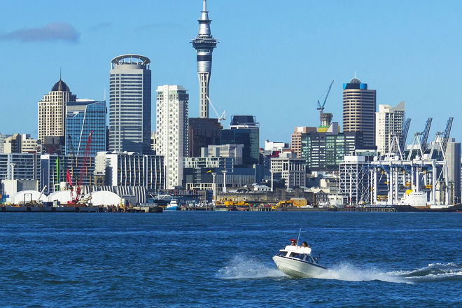 Singapore ⇄ Auckland