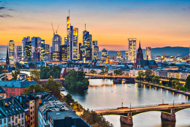 Singapore ⇄ Frankfurt