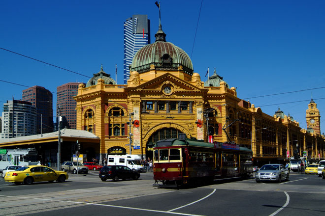 Singapore ⇄ Melbourne